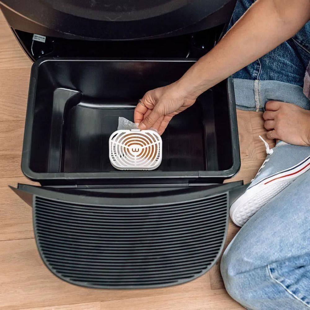 Odor control pods for litter shop