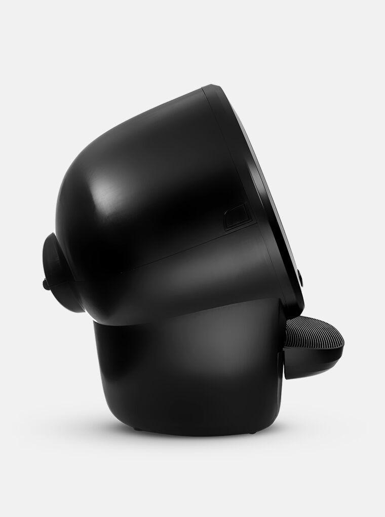 Black reconditioned Litter-Robot 4