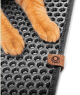 LitterTrap mat honeycomb texcture close up with cat paws thumbnail