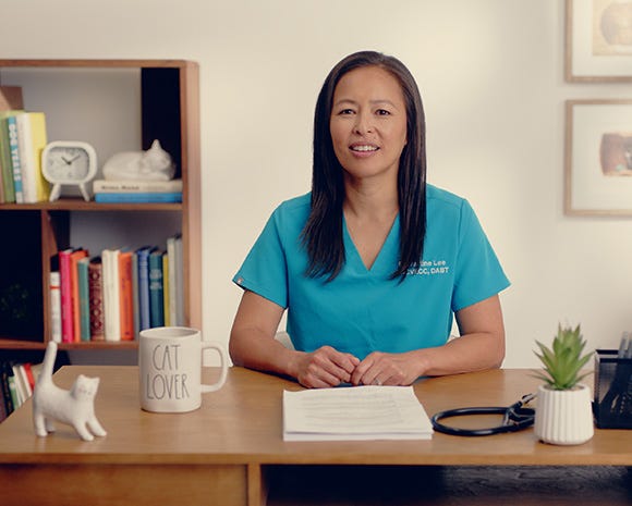 About Dr Justine Lee