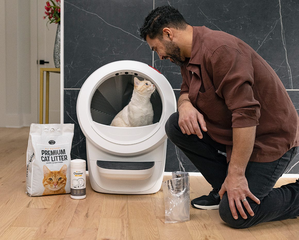 orange cat paws on black Litter Trap Mat