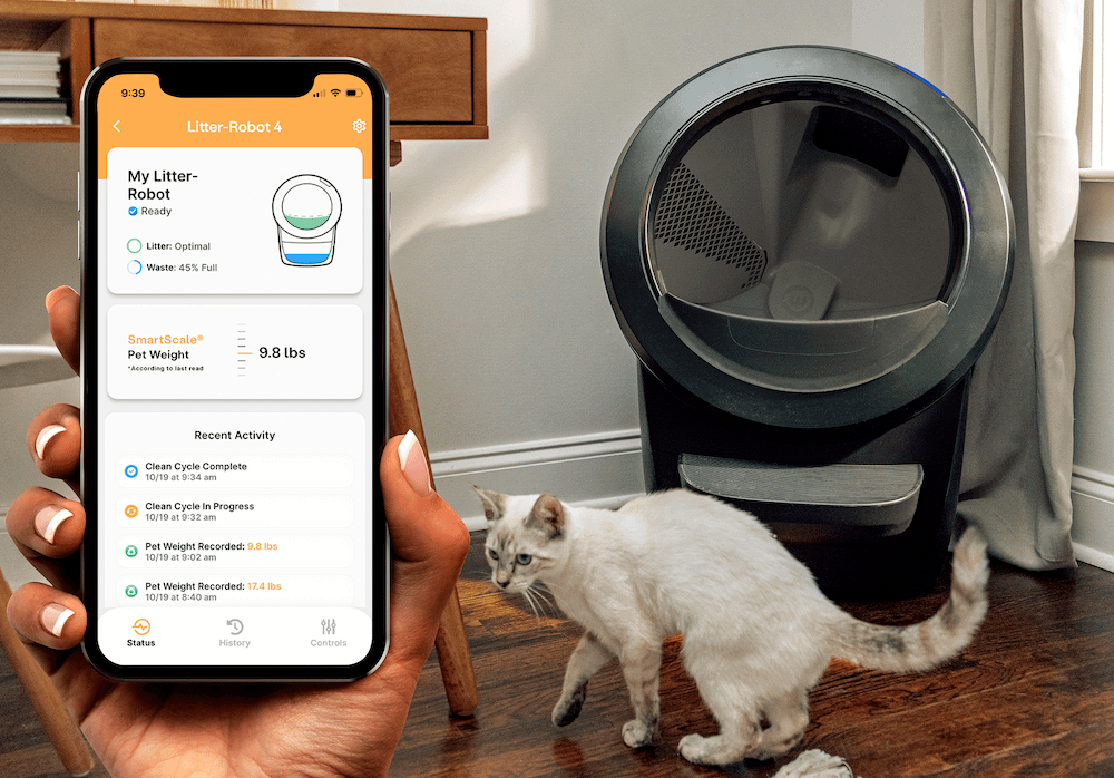 Litter-Robot 4 Siamese cat and Whisker app